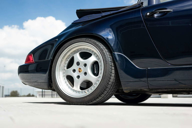 Porsche 964 Carrera 4