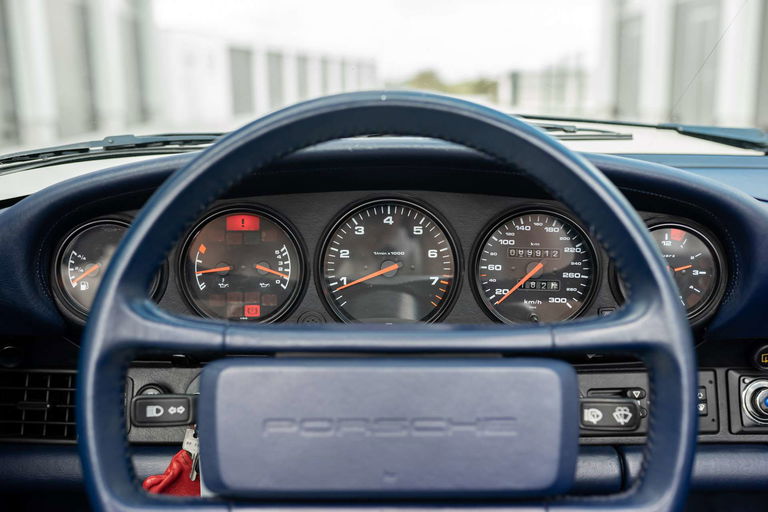 Porsche 964 Carrera 4