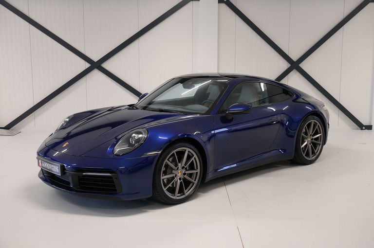 Porsche 992 Carrera