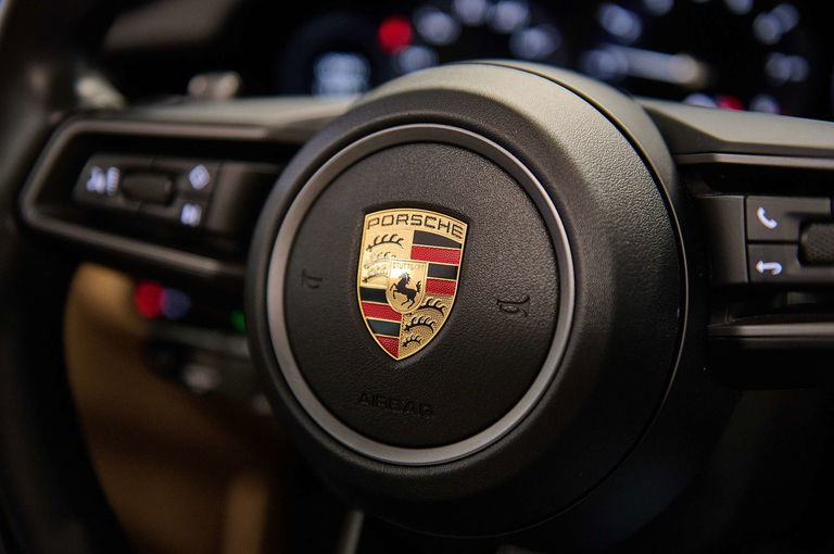 Porsche 992 Carrera