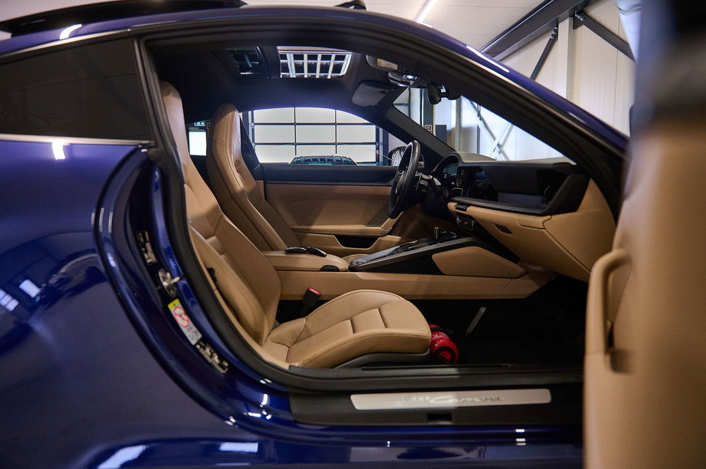 Porsche 992 Carrera