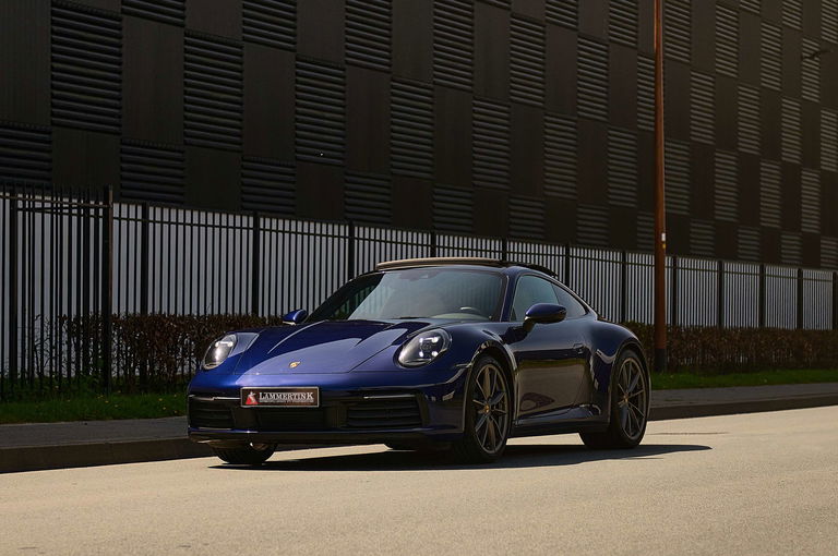 Porsche 992 Carrera