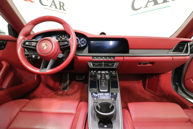 Porsche 992 Carrera 4S