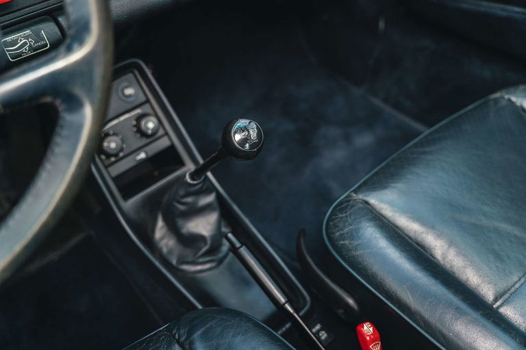Porsche 911 Carrera 3.2 (US)