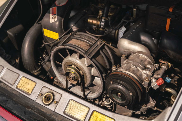 Porsche 911 Carrera 3.2 (US)