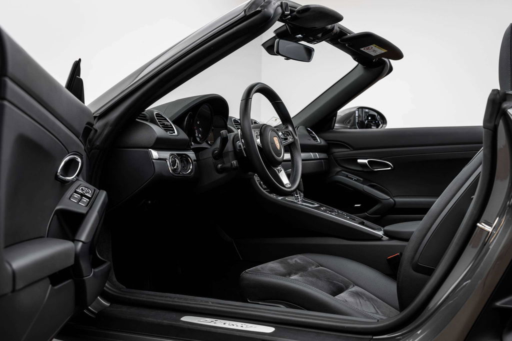 Porsche 718 Boxster