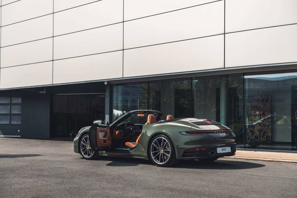 Porsche 992 Carrera 4S
