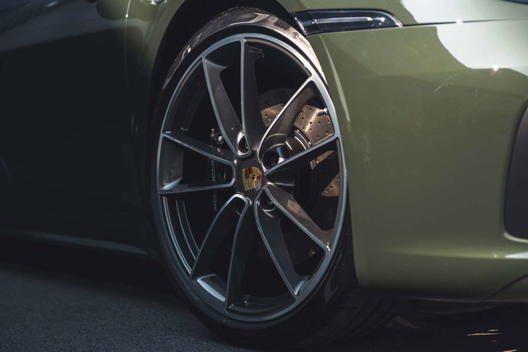 Porsche 992 Carrera 4S