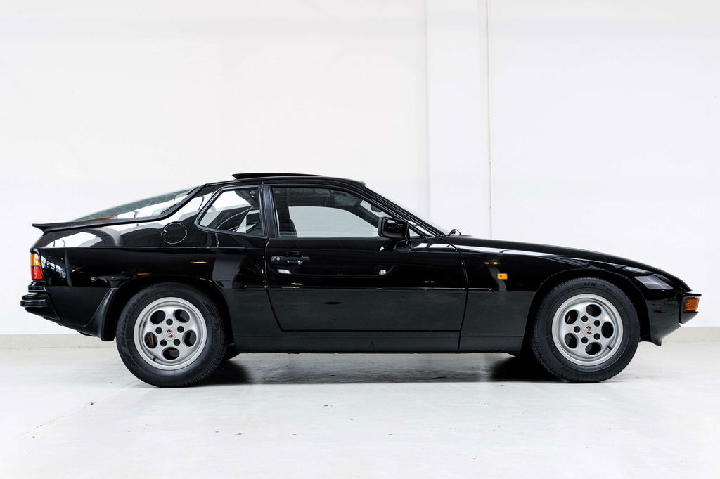 Porsche 924 S