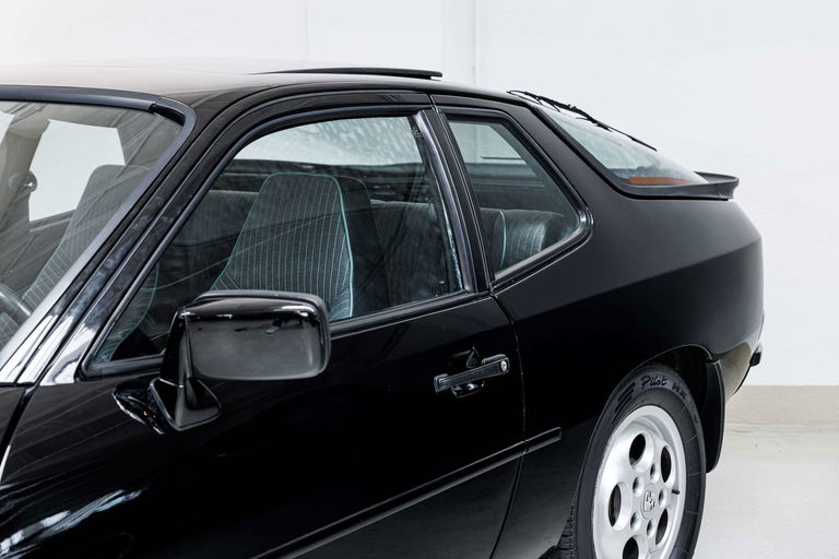 Porsche 924 S