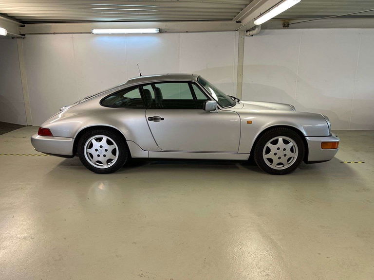 Porsche 964 Carrera 4