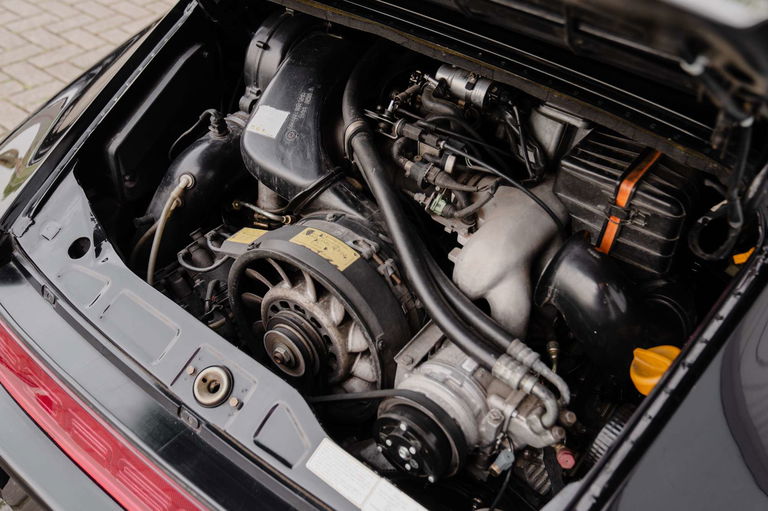 Porsche 964 Carrera 4