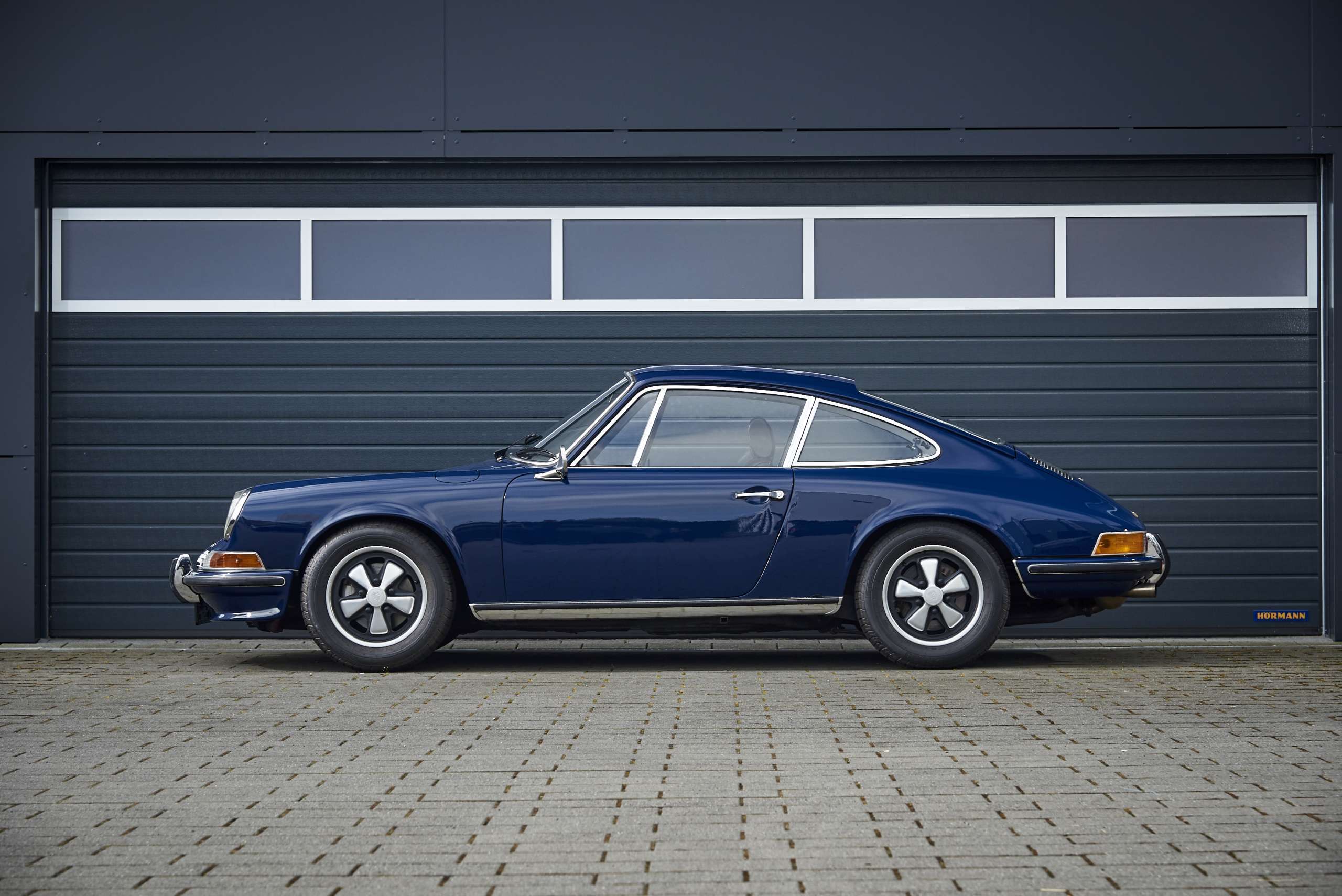 Porsche 911 S (F-Modell) 1970 - elferspot.com - Marketplace for
