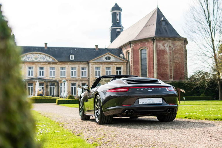 Porsche 991 Carrera 4