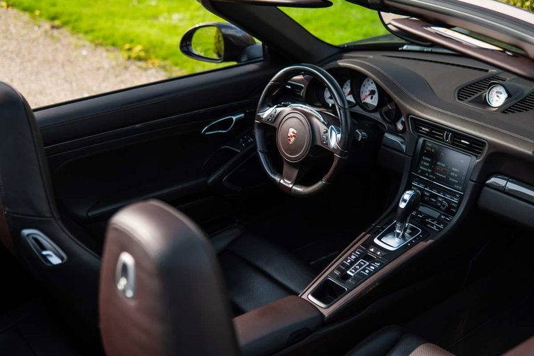 Porsche 991 Carrera 4
