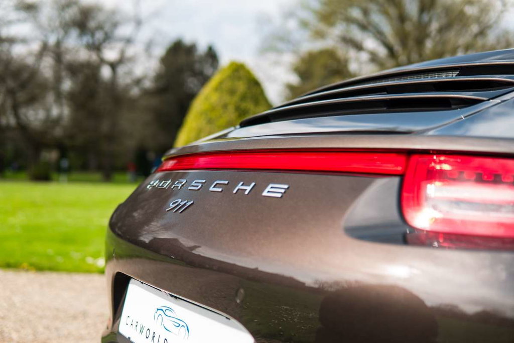 Porsche 991 Carrera 4