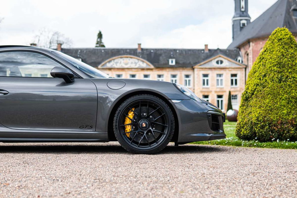 Porsche 991.2 Carrera 4 GTS