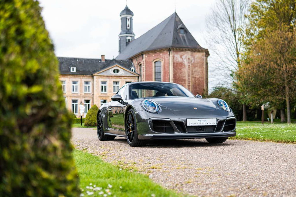 Porsche 991.2 Carrera 4 GTS