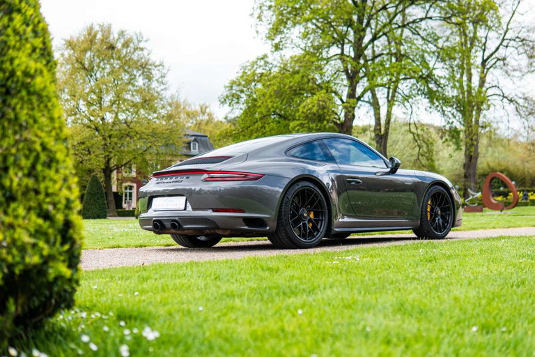 Porsche 991.2 Carrera 4 GTS
