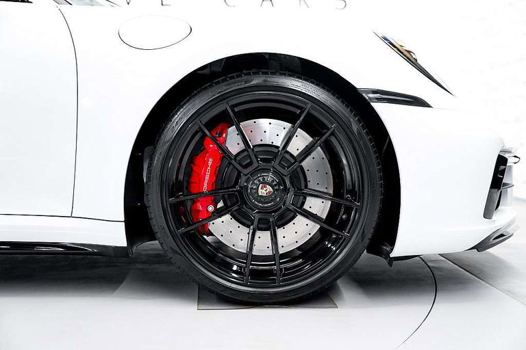 Porsche 992 Carrera GTS