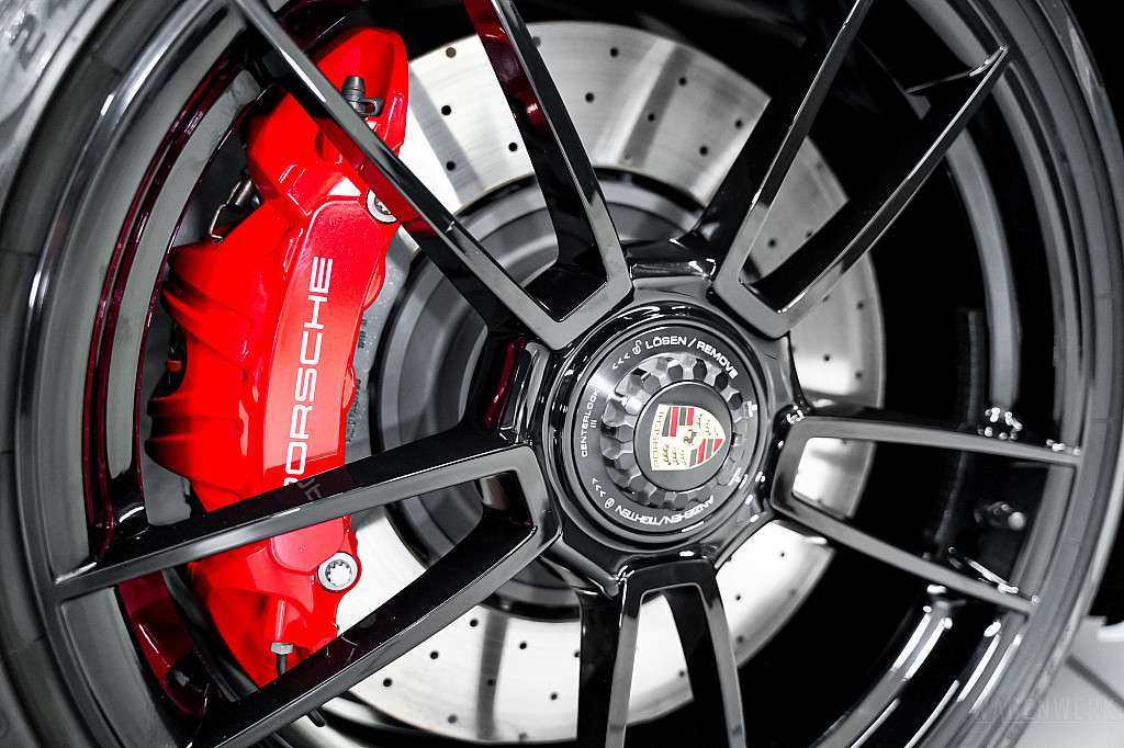 Porsche 992 Carrera GTS