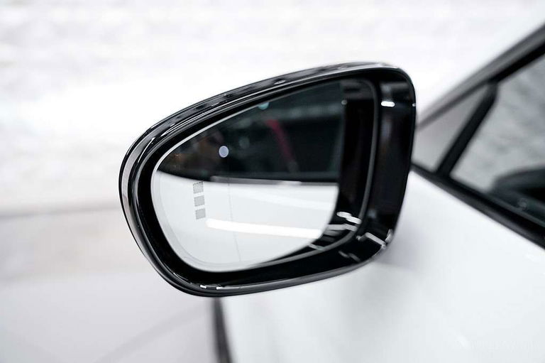 Porsche 992 Carrera GTS