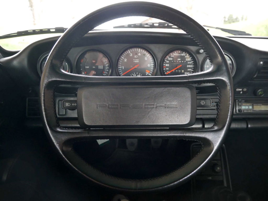 Porsche 911 Turbo 3.3