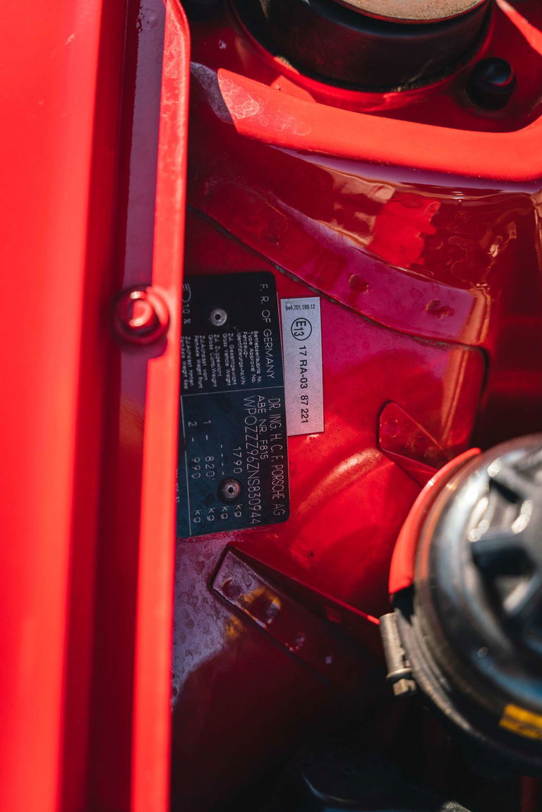 Porsche 968