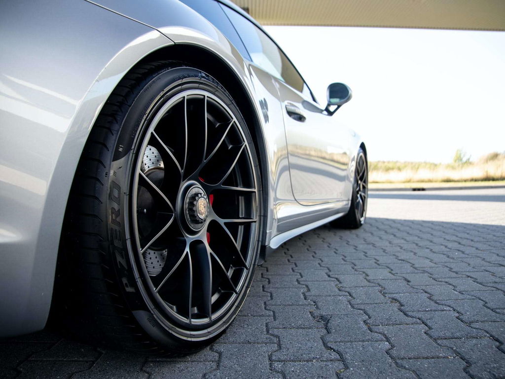 Porsche 991.2 Carrera GTS