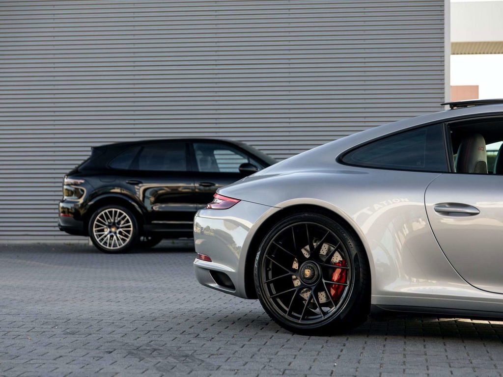 Porsche 991.2 Carrera GTS