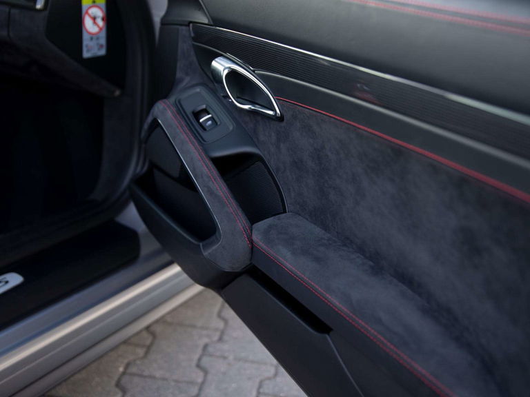 Porsche 991.2 Carrera GTS