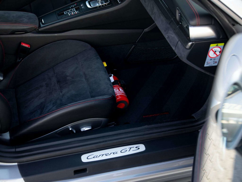 Porsche 991.2 Carrera GTS
