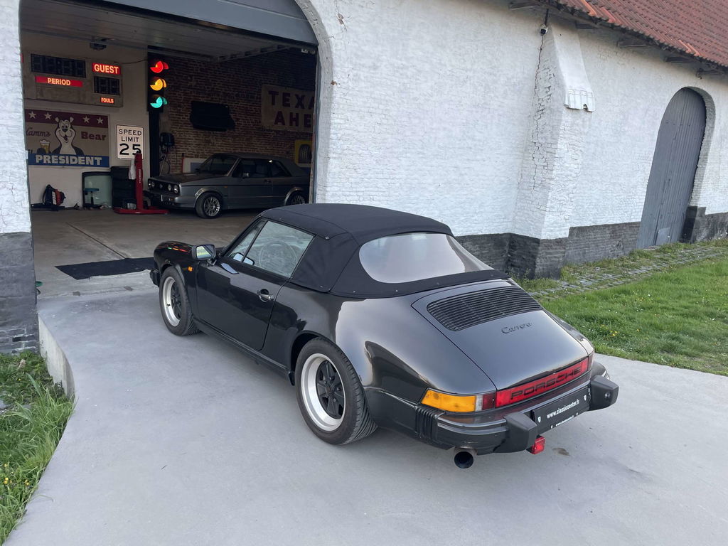 Porsche 911 Carrera 3.2