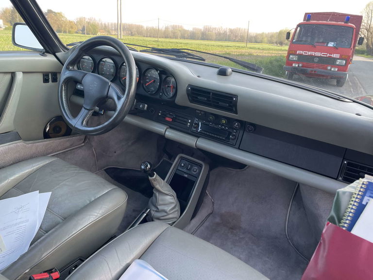 Porsche 911 Carrera 3.2