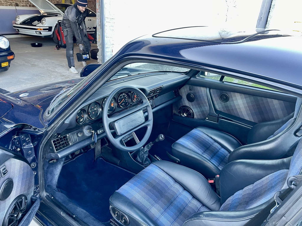 Porsche 911 Carrera 3.2