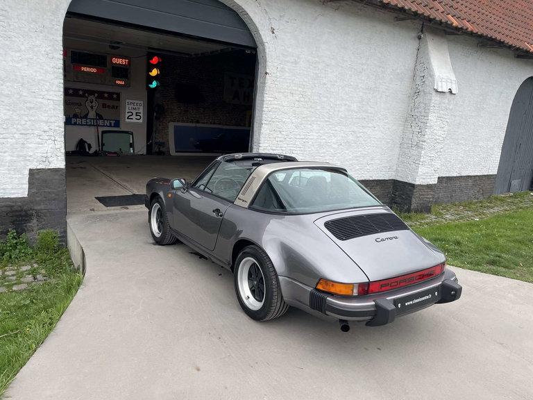 Porsche 911 Carrera 3.2