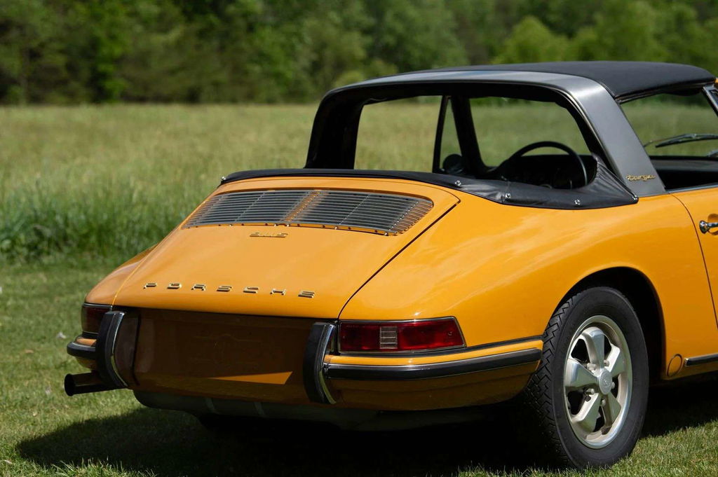 Porsche 911 S (F-Modell)