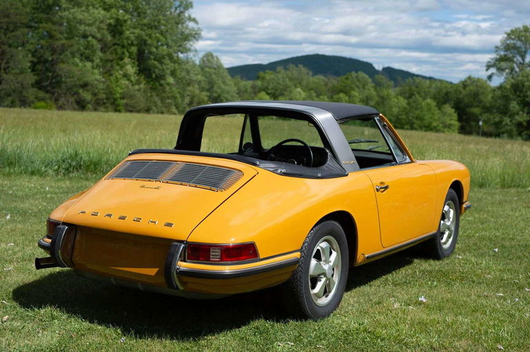 Porsche 911 S (F-Modell)