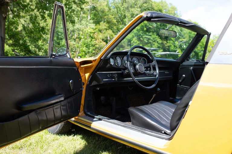 Porsche 911 S (F-Modell)