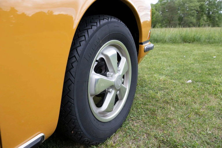 Porsche 911 S (F-Modell)