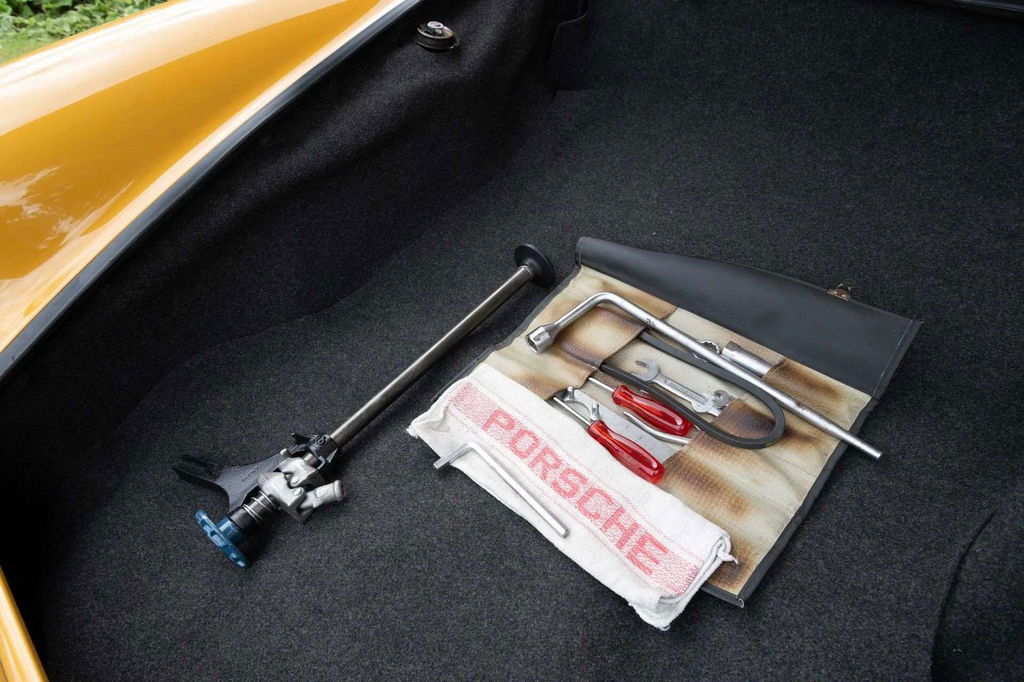 Porsche 911 S (F-Modell)