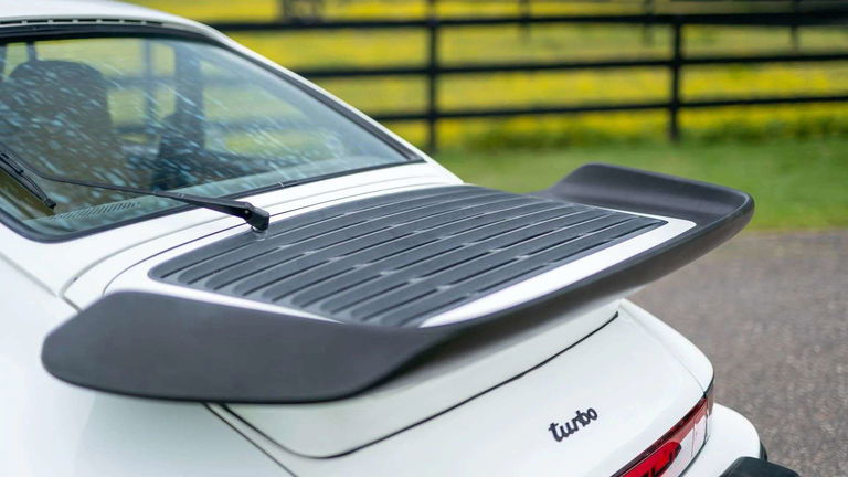 Porsche 911 Turbo 3.3 (US)