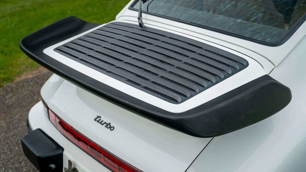 Porsche 911 Turbo 3.3 (US)