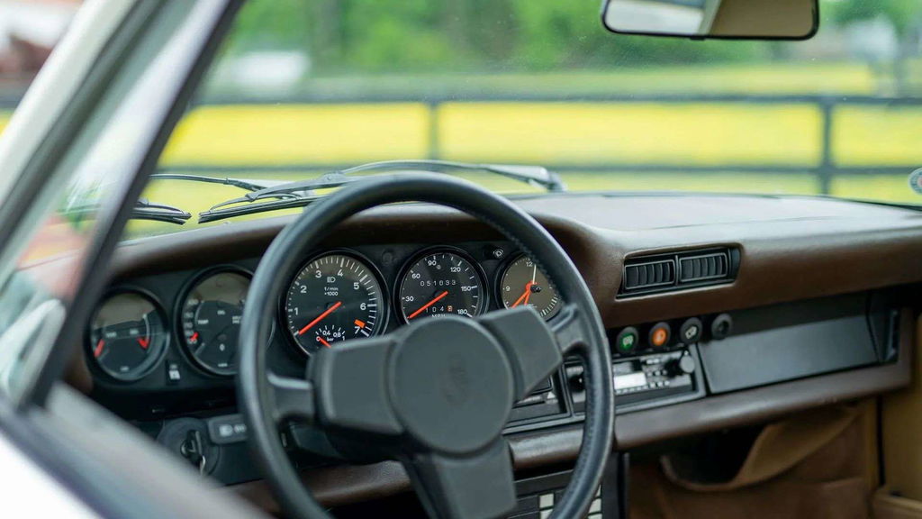 Porsche 911 Turbo 3.3 (US)