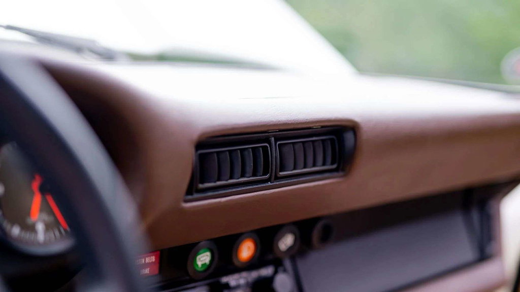 Porsche 911 Turbo 3.3 (US)