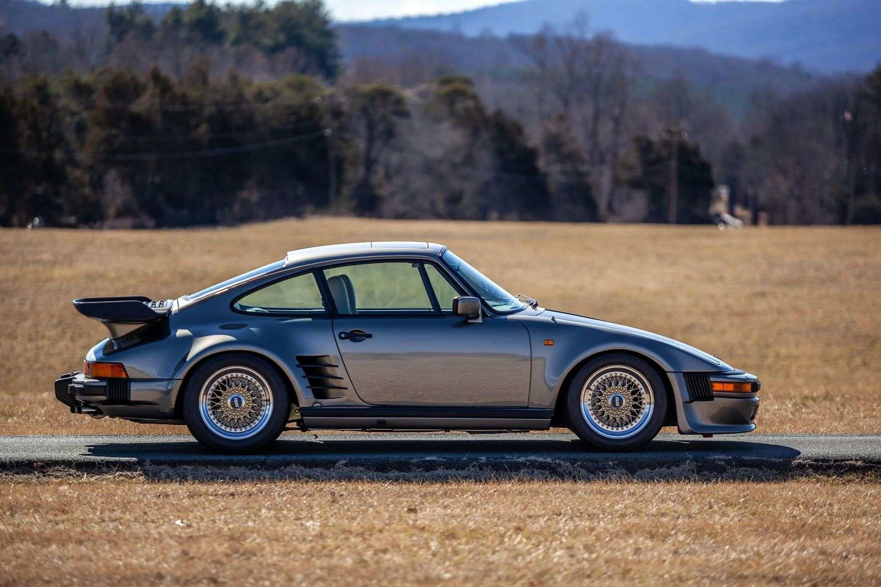 Porsche 911 Turbo 3.3 WLS 1983 - elferspot.com - Marketplace for