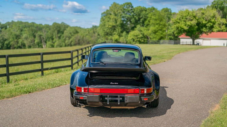Porsche 911 Turbo 3.3