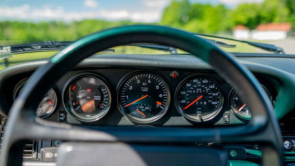 Porsche 911 Turbo 3.3