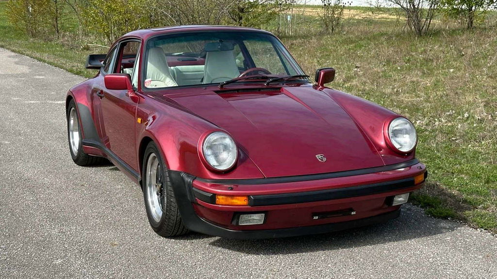 Porsche 911 Turbo 3.3