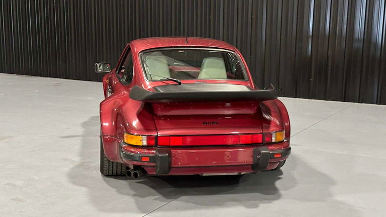 Porsche 911 Turbo 3.3